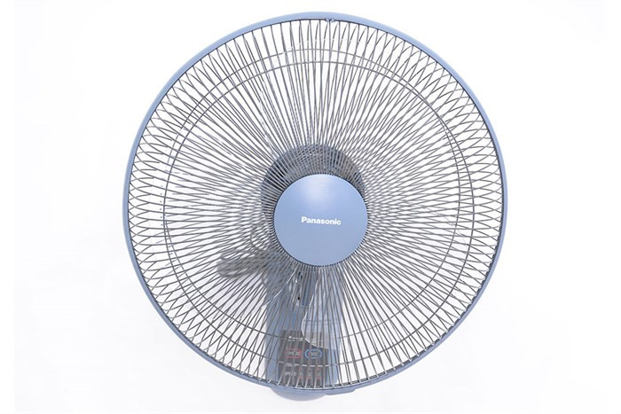 Quạt treo tường Panasonic F-409MB - Kiểu dáng sang trọng, thiết kế treo tường tiết kiệm không gian