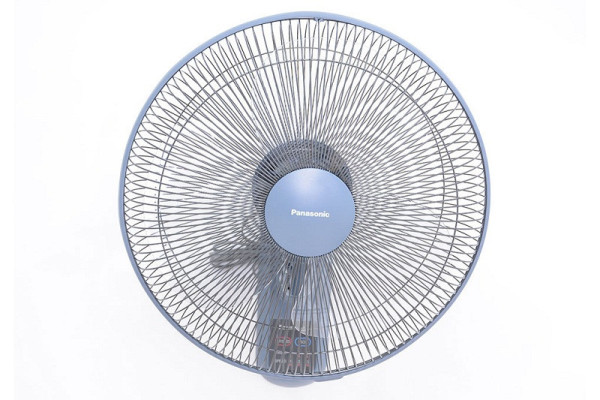 Quạt treo tường Panasonic F-409MB màu xanh - Chính hãng